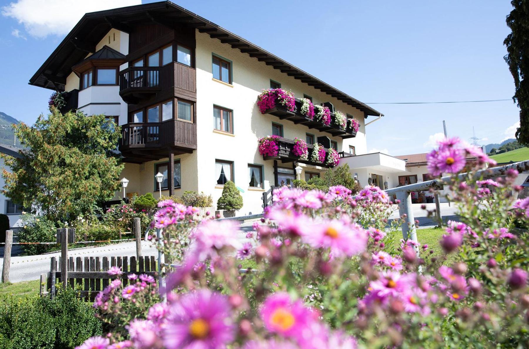 Ferienhotel Bergland Arzl im Pitztal Exterior foto